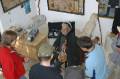 Kreta2007-0086 Op bezoek bij de zoon van de beroemdste Griekse lyra-speler